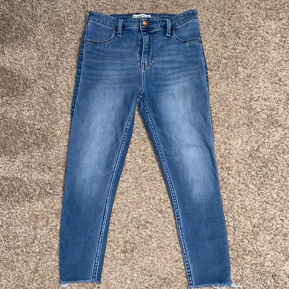Abercrombie & Fitch Blue Cropped Jeans